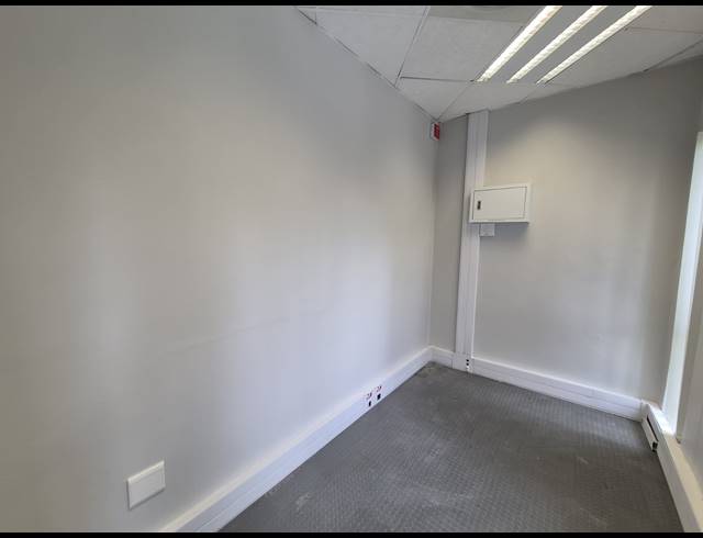 296M² OFFICE TO LET IN SANDTON CENTRAL